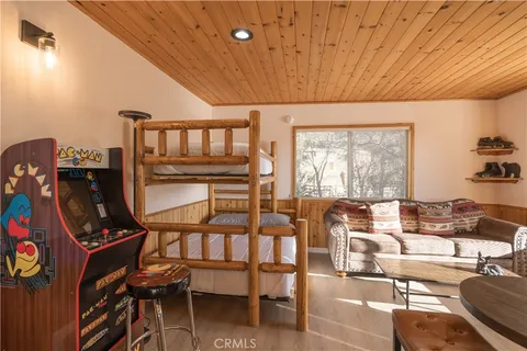 $769,000 | 43911 Yosemite Drive, Big Bear Lake, CA 92315