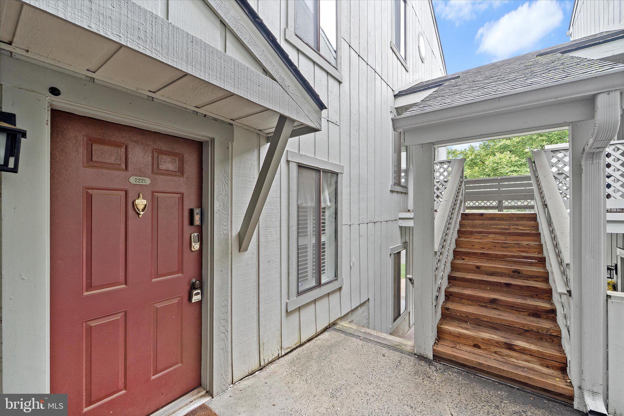 2221 Hunter's Run Drive Reston, VA 20191 - Photo 4 of 25 a view of a entryway with staircase