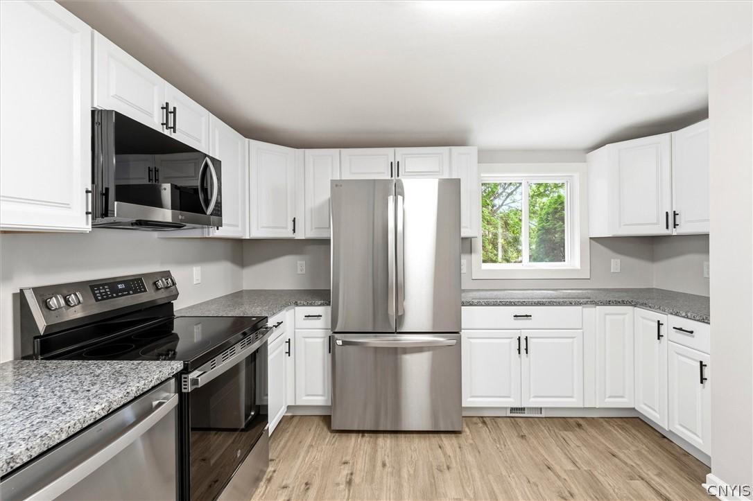 242 Rider Avenue Syracuse, NY 13207 - Photo 16 of 47