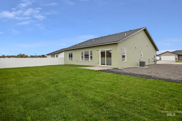 $364,900 | 416 Rock Dove Loop, Twin Falls, ID 83301