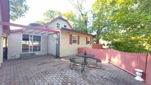 $130,000 | 810 West Pine Street, Cherokee, KS 66724