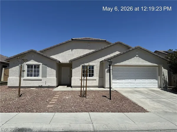 $2,000 | 916 Melic Way, North Las Vegas, NV 89032