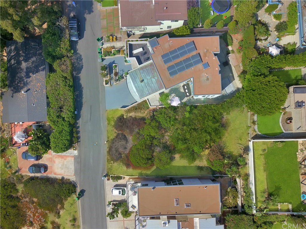 950 Baja Laguna Beach Laguna Beach, CA 92651 - Photo 2 of 12