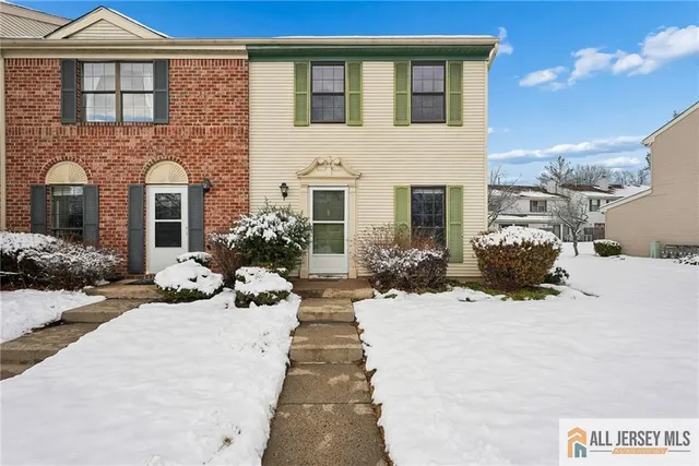 $2,400 | 8 Marsh Court, Unit 665, Lawrence Township, NJ 08648