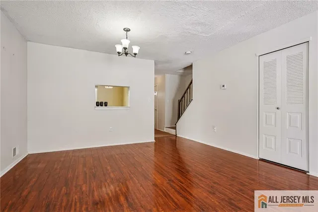 $2,400 | 8 Marsh Court, Unit 665, Lawrence Township, NJ 08648