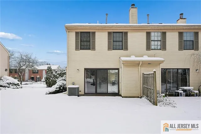 $2,400 | 8 Marsh Court, Unit 665, Lawrence Township, NJ 08648