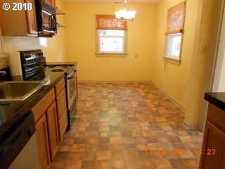 11845 Southwest Walker Road Beaverton, OR 97005 - Photo 4 of 16