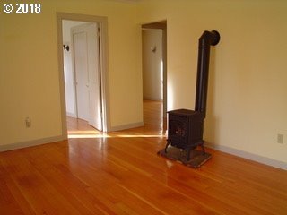 11845 Southwest Walker Road Beaverton, OR 97005 - Photo 5 of 16