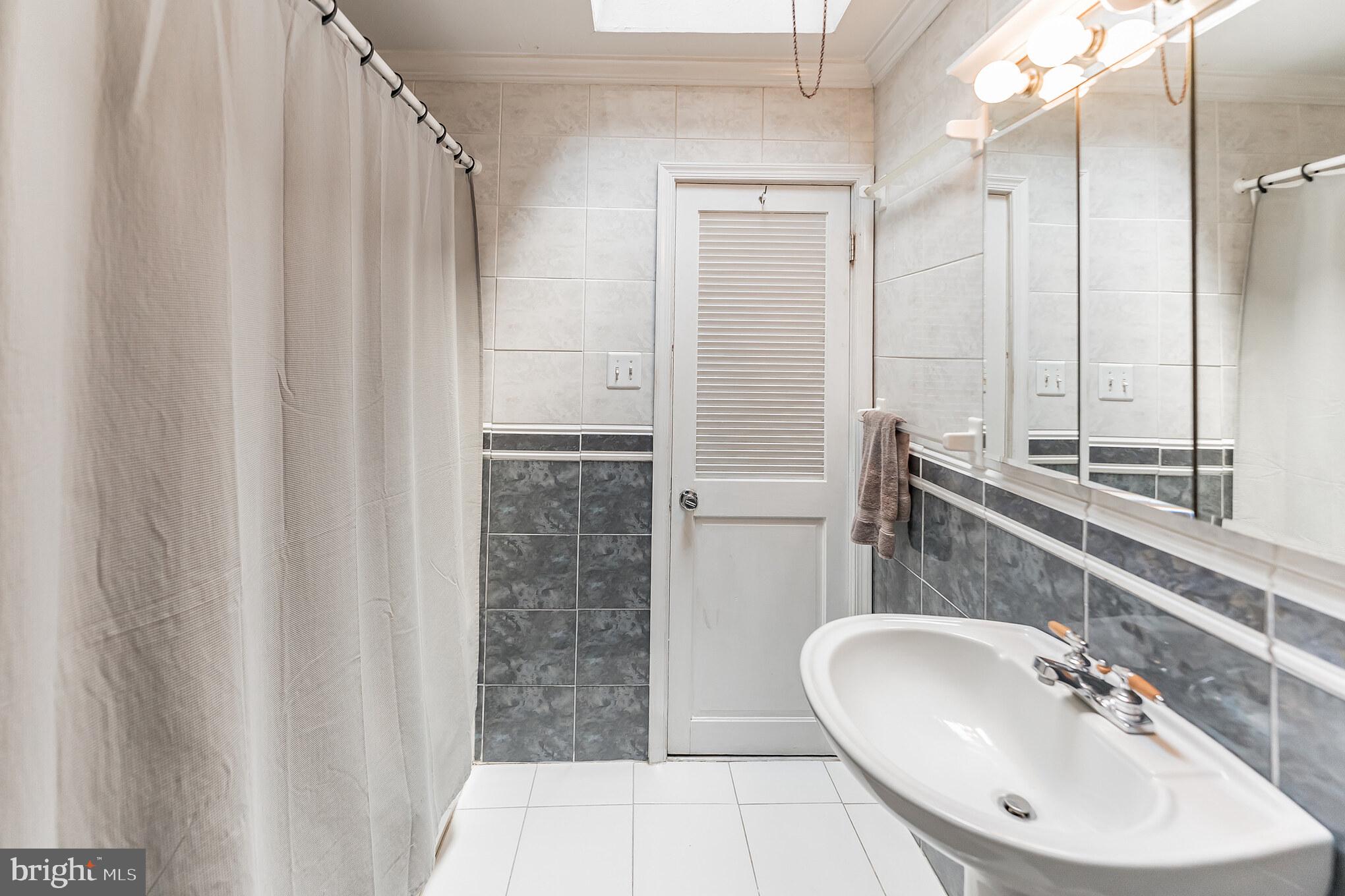 7407 Hill Road Philadelphia, PA 19128 - Photo 23 of 68 Gallery Image 23