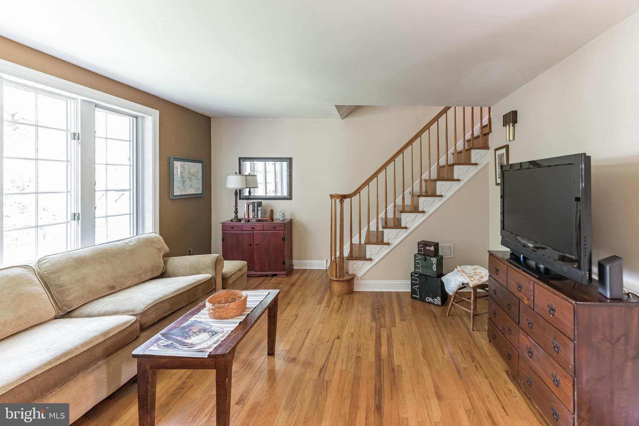 7407 Hill Road Philadelphia, PA 19128 - Photo 6 of 68 Gallery Image 6