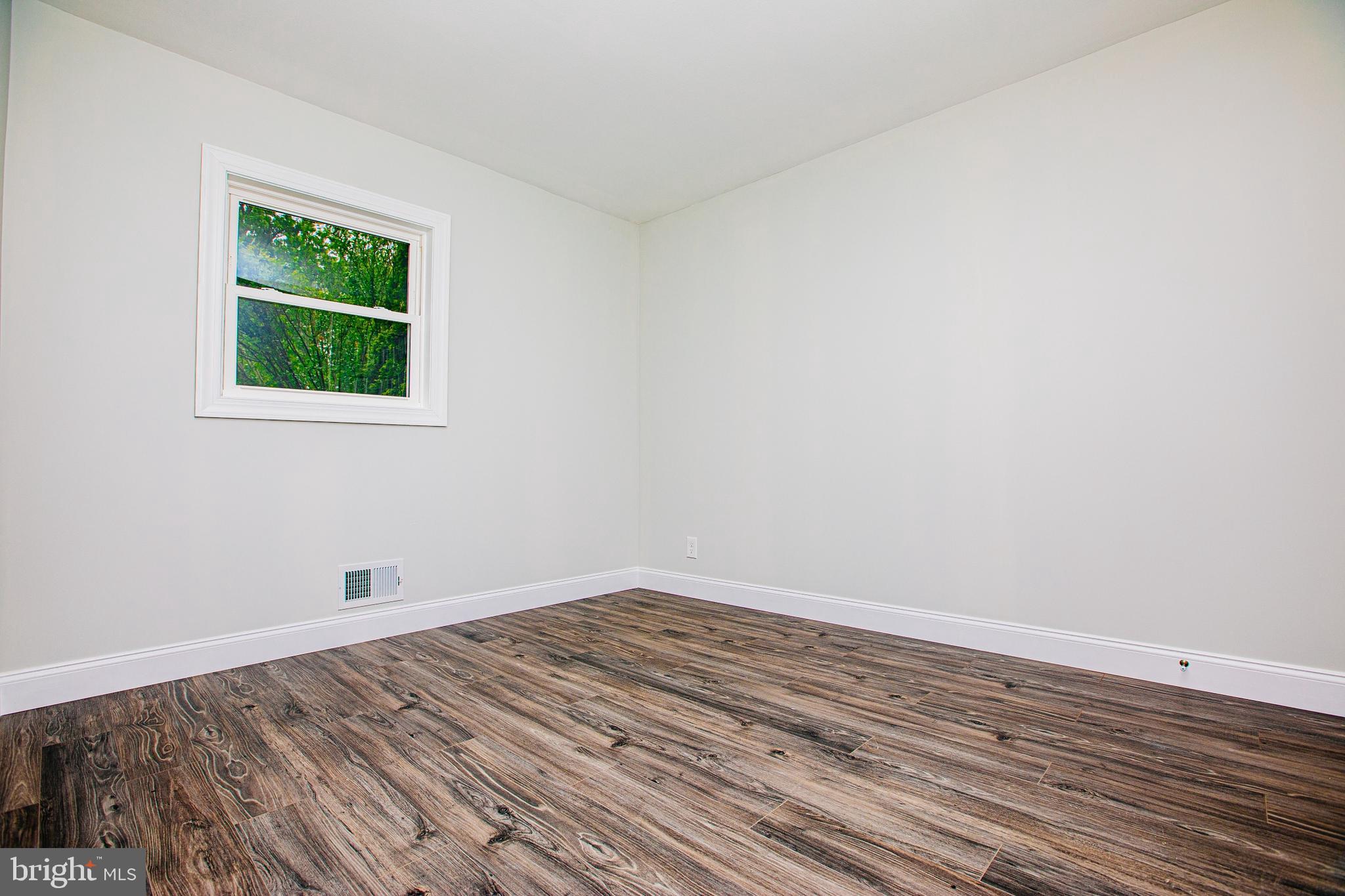 6 Kendall Road Trenton, NJ 08690 - Photo 17 of 25