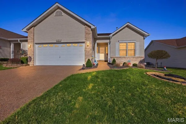 $339,900 | 1138 Silo Bend Drive, Unit 327A, Wentzville, MO 63385
