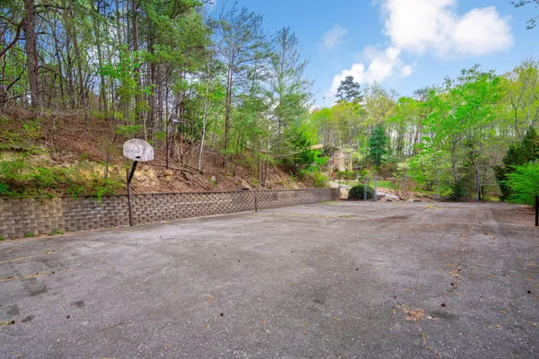 $637,500 | 5248 Donlyn Lane, Hixson, TN 37343
