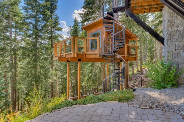 a view of a patio in backyard