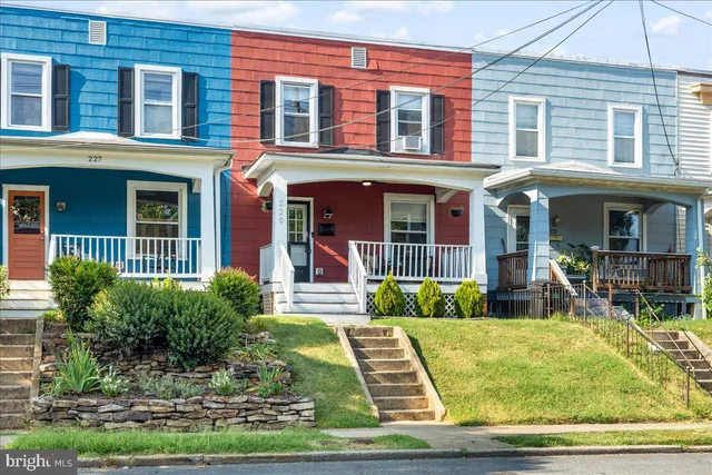 $435,000 | 229 West 5th Street, Frederick, MD 21701