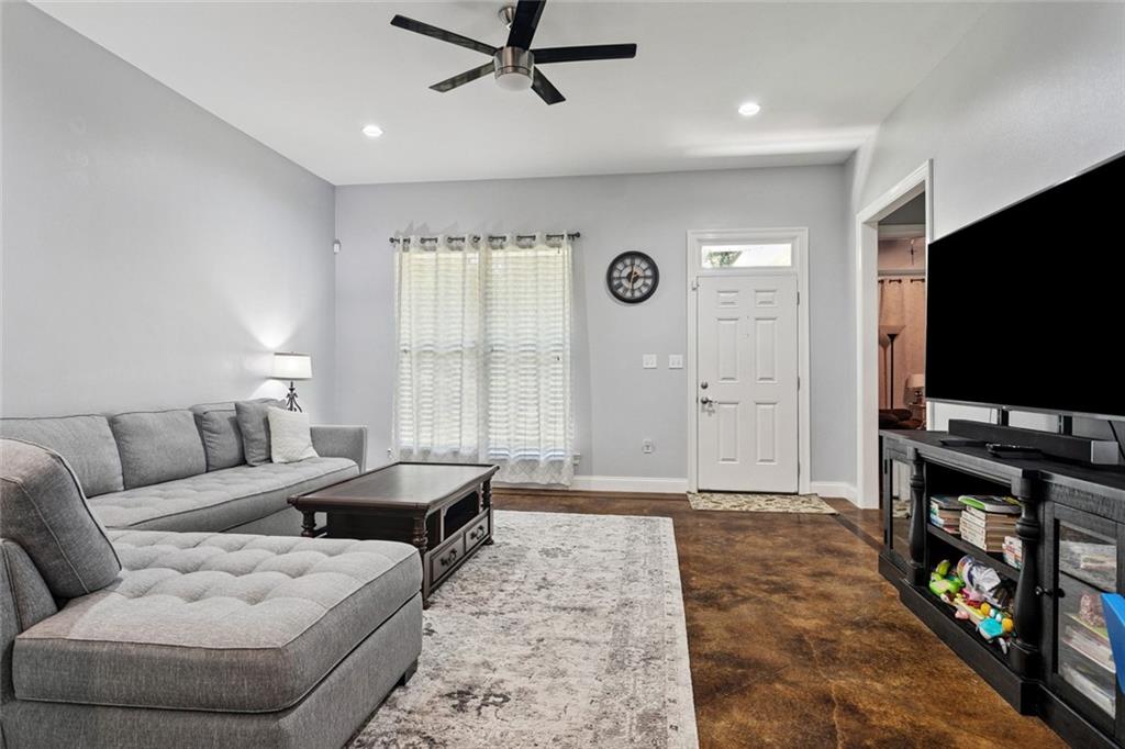 1605 Labarre Street Mandeville, LA 70448 - Photo 3 of 16