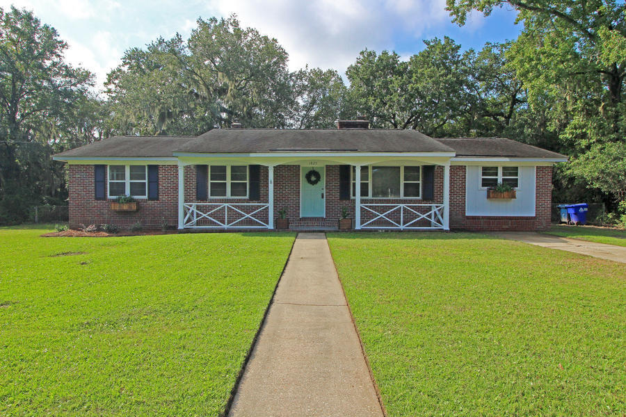 1825 Westfield Road Charleston, SC 29407 - Photo 2 of 29 20180919180303250659000000-o