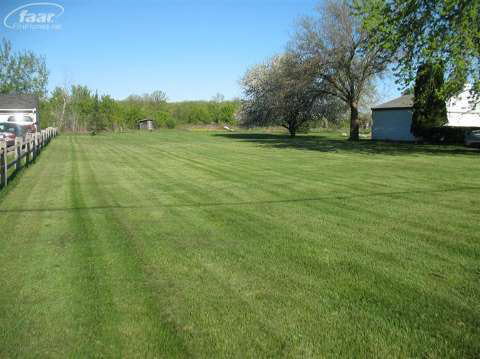 4200 South Vassar Road Burton, MI 48519 - Photo 4 of 13 20355519-3.JPG
