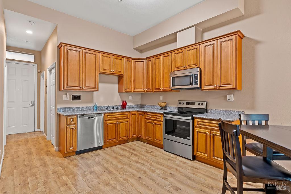 985 Doubles Drive, Unit 110 Santa Rosa, CA 95407 - Photo 4 of 18