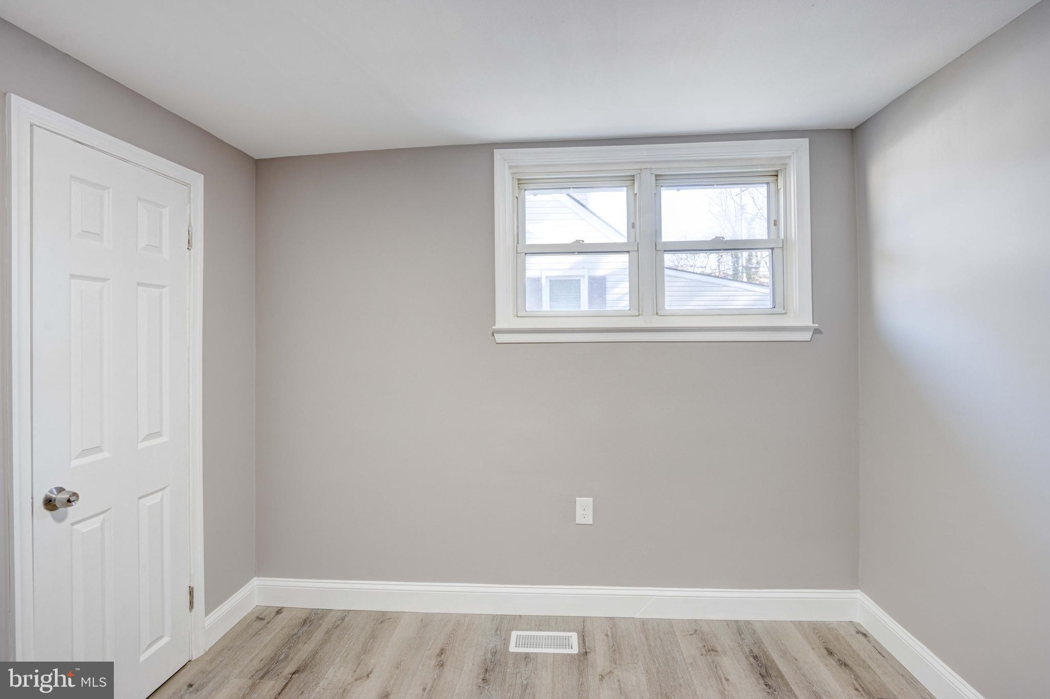 337 4th Avenue Halethorpe, MD 21227 - Photo 21 of 32