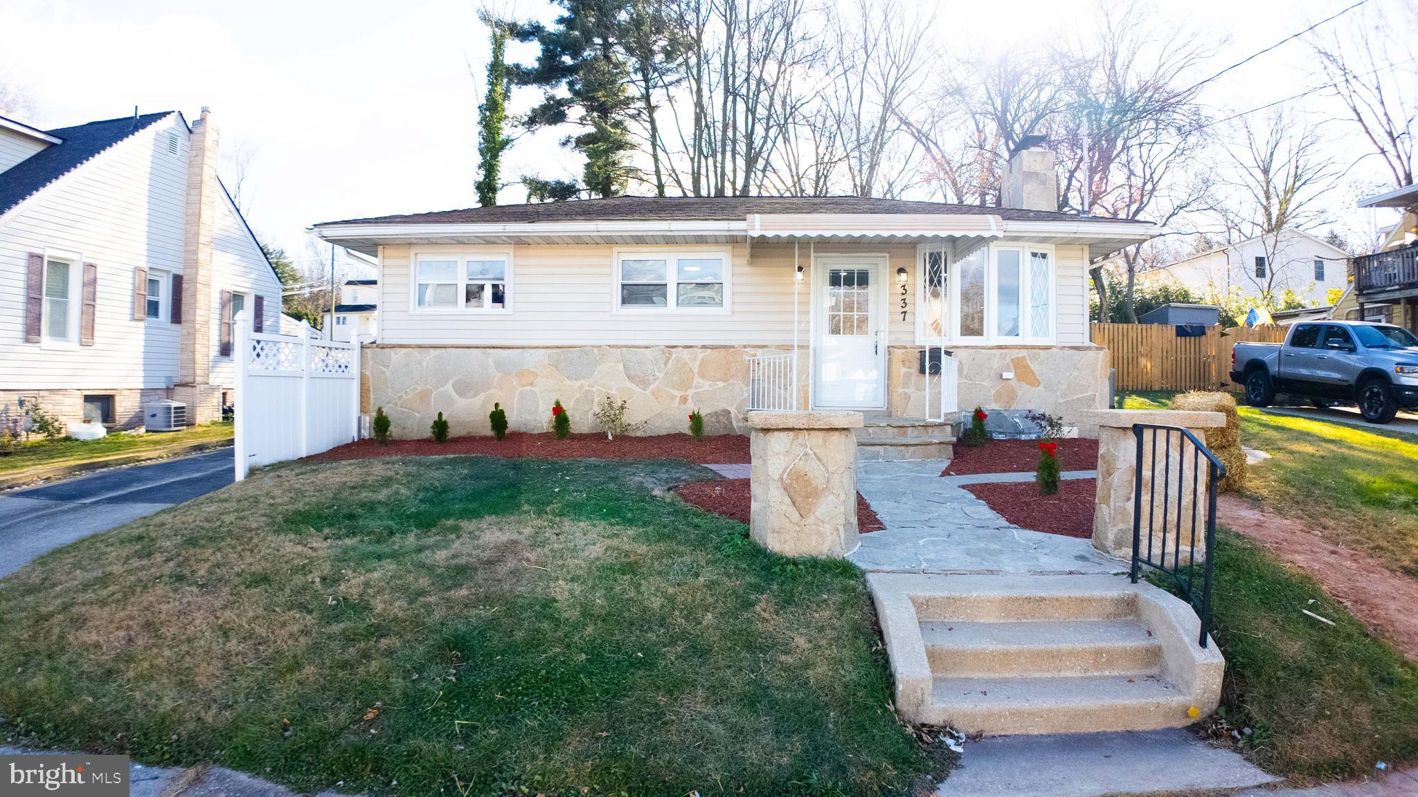 337 4th Avenue Halethorpe, MD 21227 - Photo 3 of 32