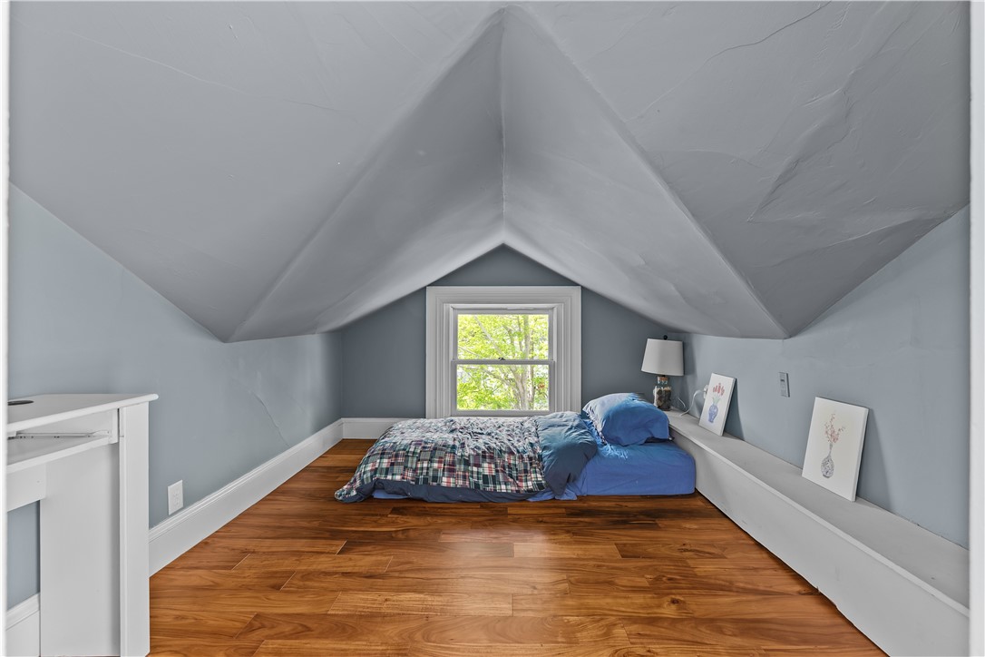 4 Red Cross Avenue, Unit 4 Newport, RI 02840 - Photo 15 of 40