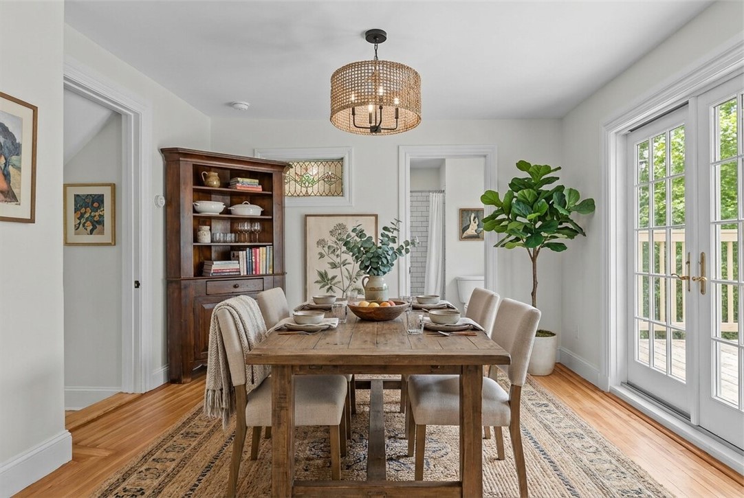 4 Red Cross Avenue, Unit 4 Newport, RI 02840 - Photo 23 of 40 *digitally staged*