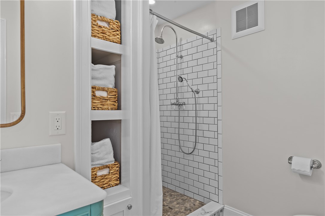 4 Red Cross Avenue, Unit 4 Newport, RI 02840 - Photo 26 of 40