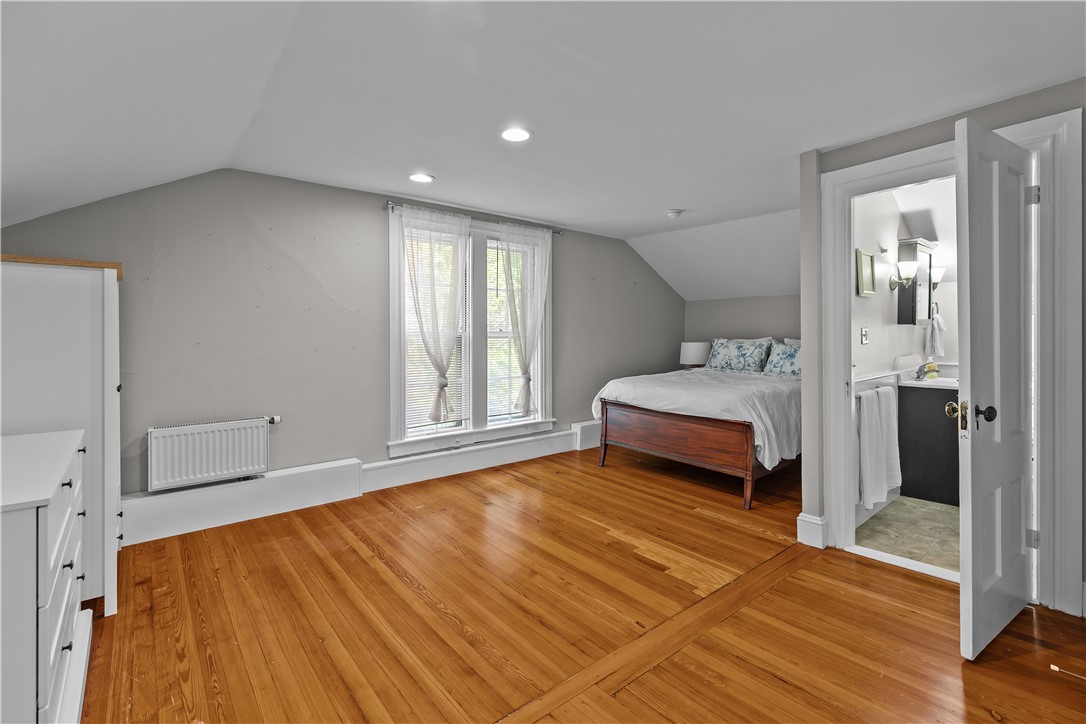 4 Red Cross Avenue, Unit 4 Newport, RI 02840 - Photo 31 of 40