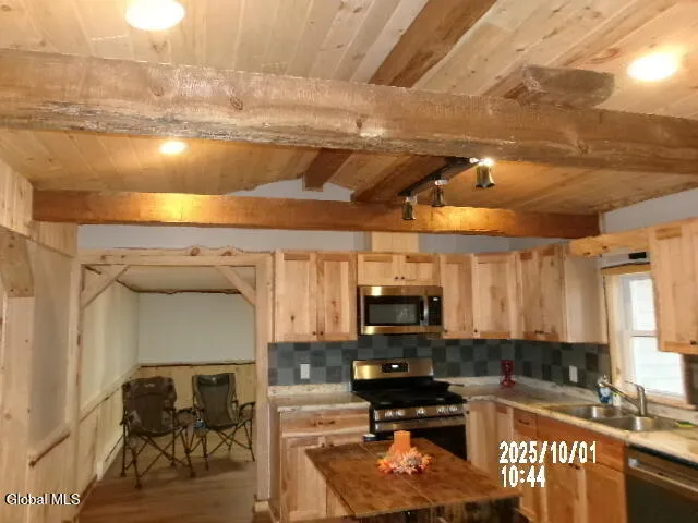 $289,000 | 530 Ridge Road, Broadalbin, NY 12025