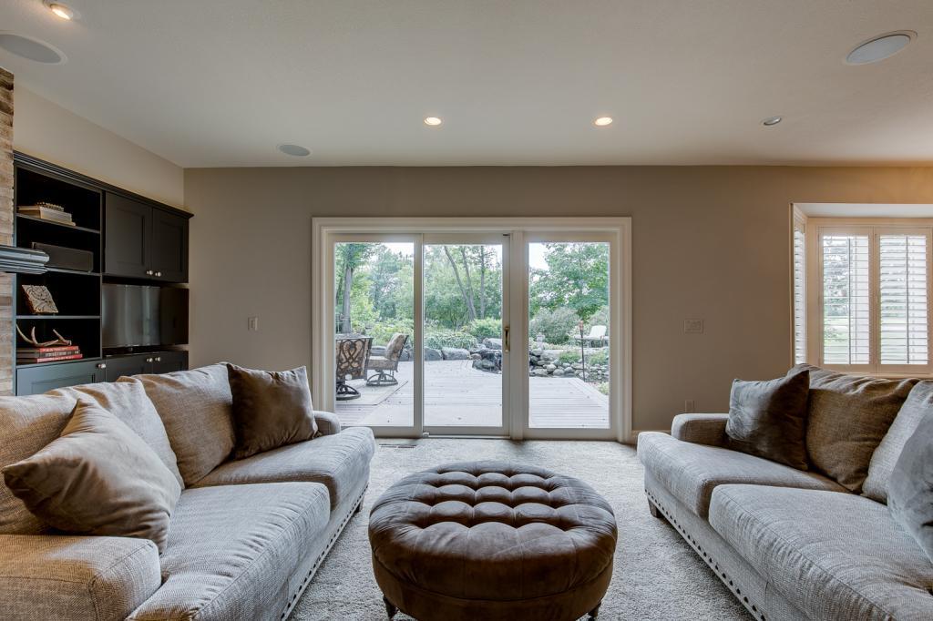 10827 Mt Curve Road Eden Prairie, MN 55347 - Photo 13 of 30