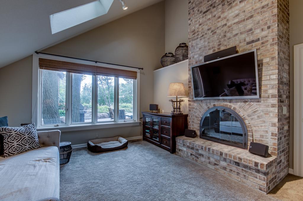 10827 Mt Curve Road Eden Prairie, MN 55347 - Photo 15 of 30