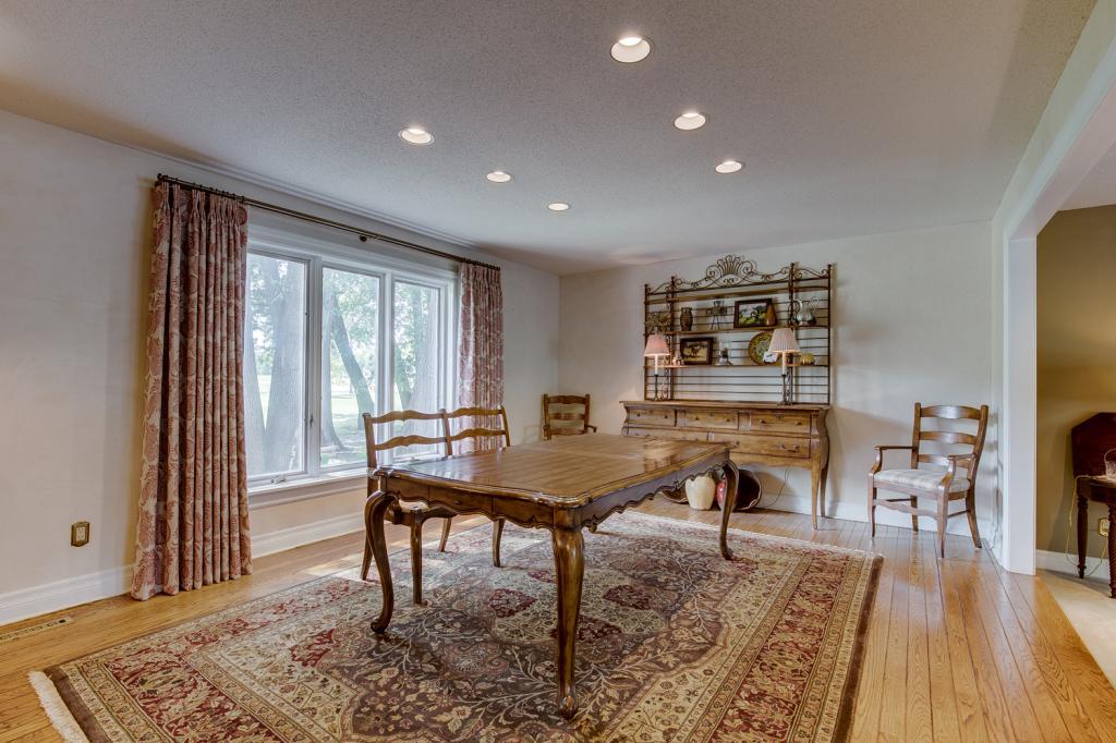 10827 Mt Curve Road Eden Prairie, MN 55347 - Photo 18 of 30