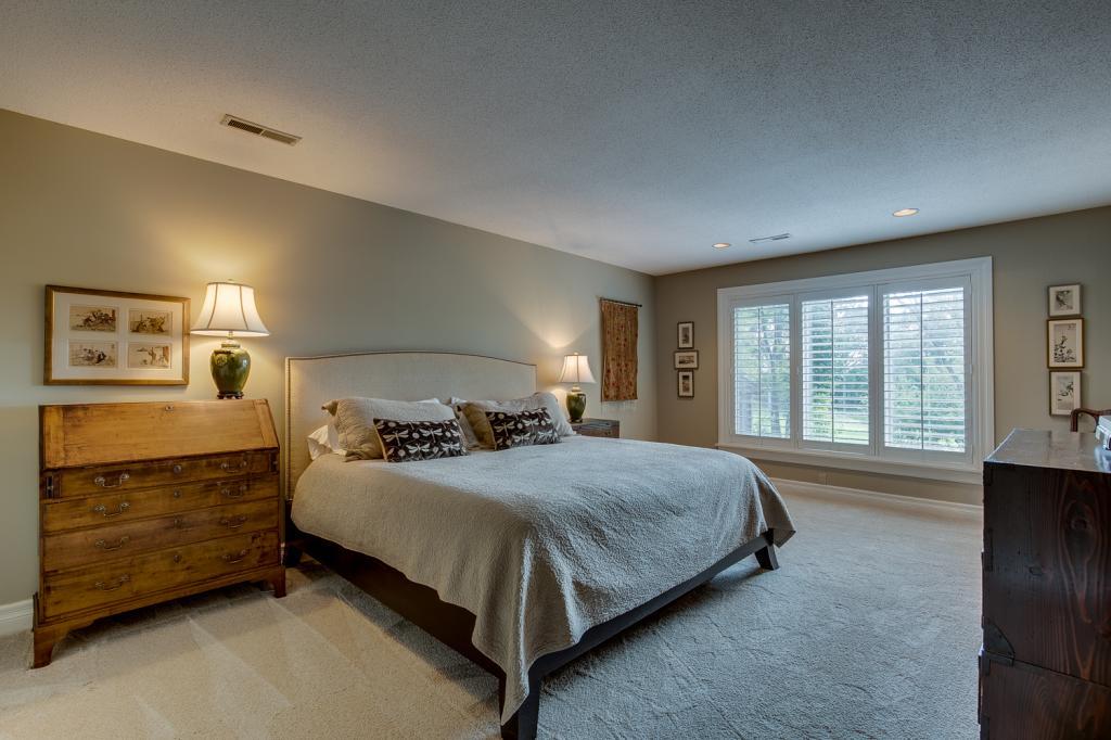 10827 Mt Curve Road Eden Prairie, MN 55347 - Photo 24 of 30