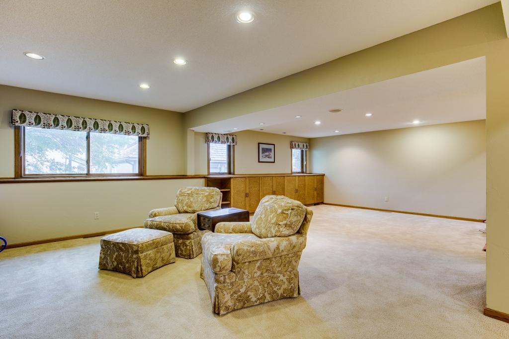 10827 Mt Curve Road Eden Prairie, MN 55347 - Photo 29 of 30