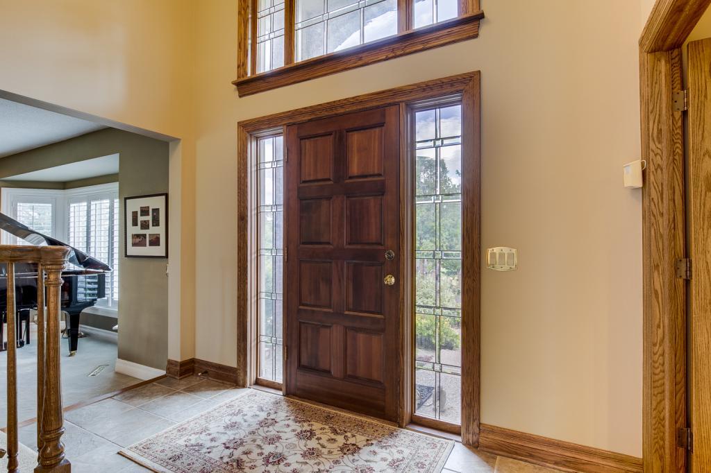 10827 Mt Curve Road Eden Prairie, MN 55347 - Photo 4 of 30