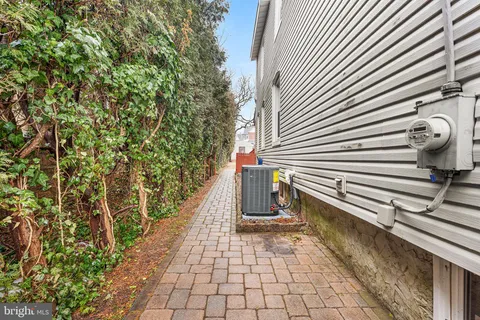 $259,000 | 410 New Street, Spring City, PA 19475