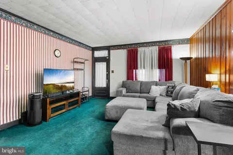 $259,000 | 410 New Street, Spring City, PA 19475