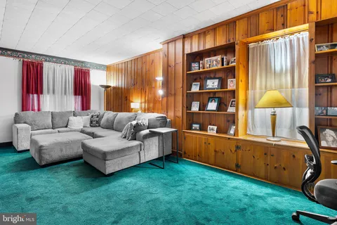 $259,000 | 410 New Street, Spring City, PA 19475