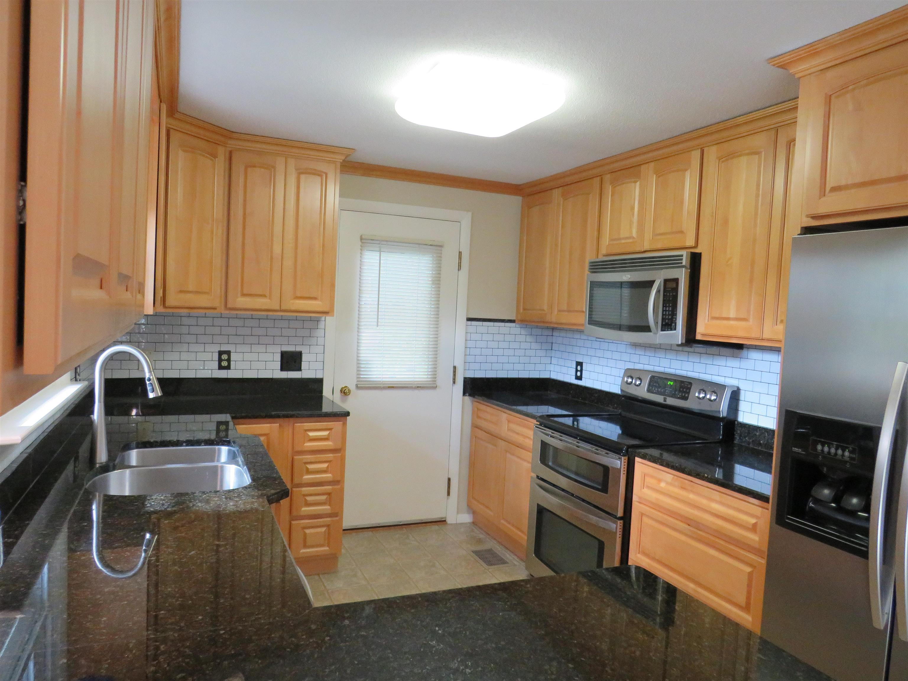 185 President Road Manchester, NH 03103 - Photo 20 of 26