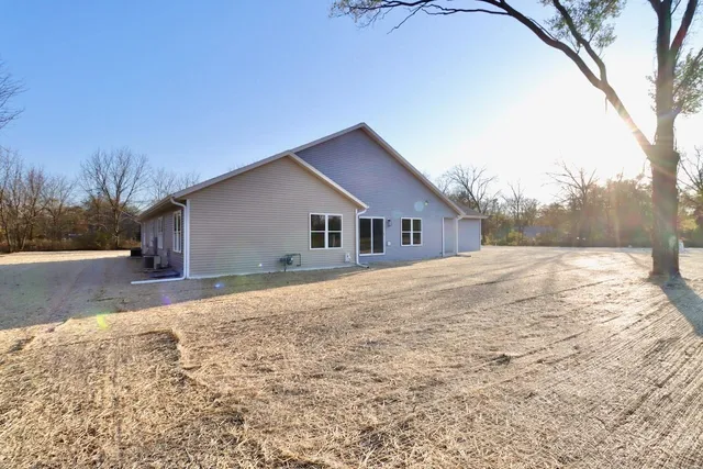 $387,000 | 2243 South Haborn, Beloit, WI 53511