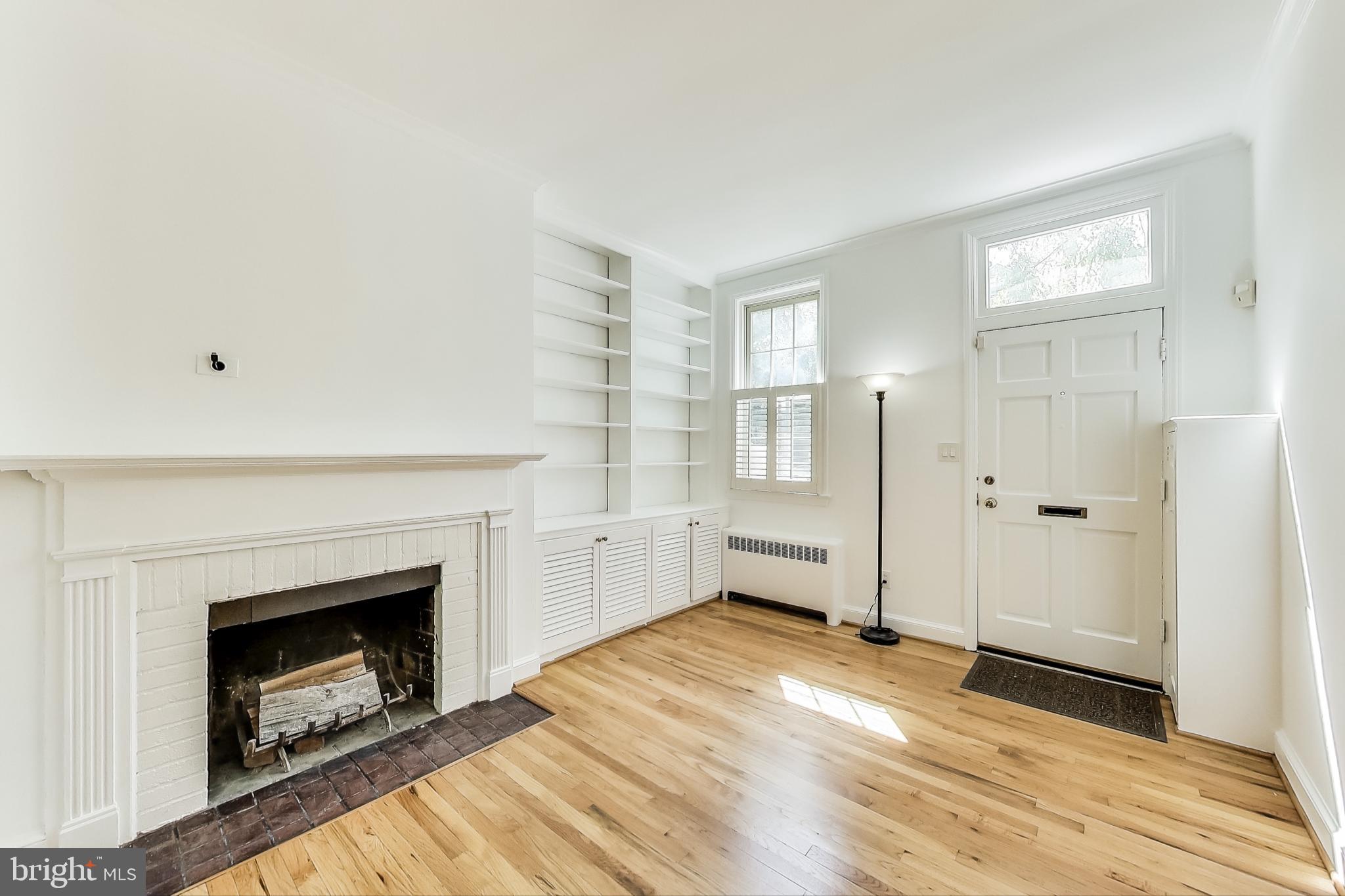 1343 28th Street Northwest Washington, DC 20007 - Photo 8 of 21 Living area