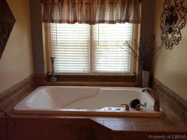 7405 England Road Gloucester Point, VA 23062 - Photo 18 of 28