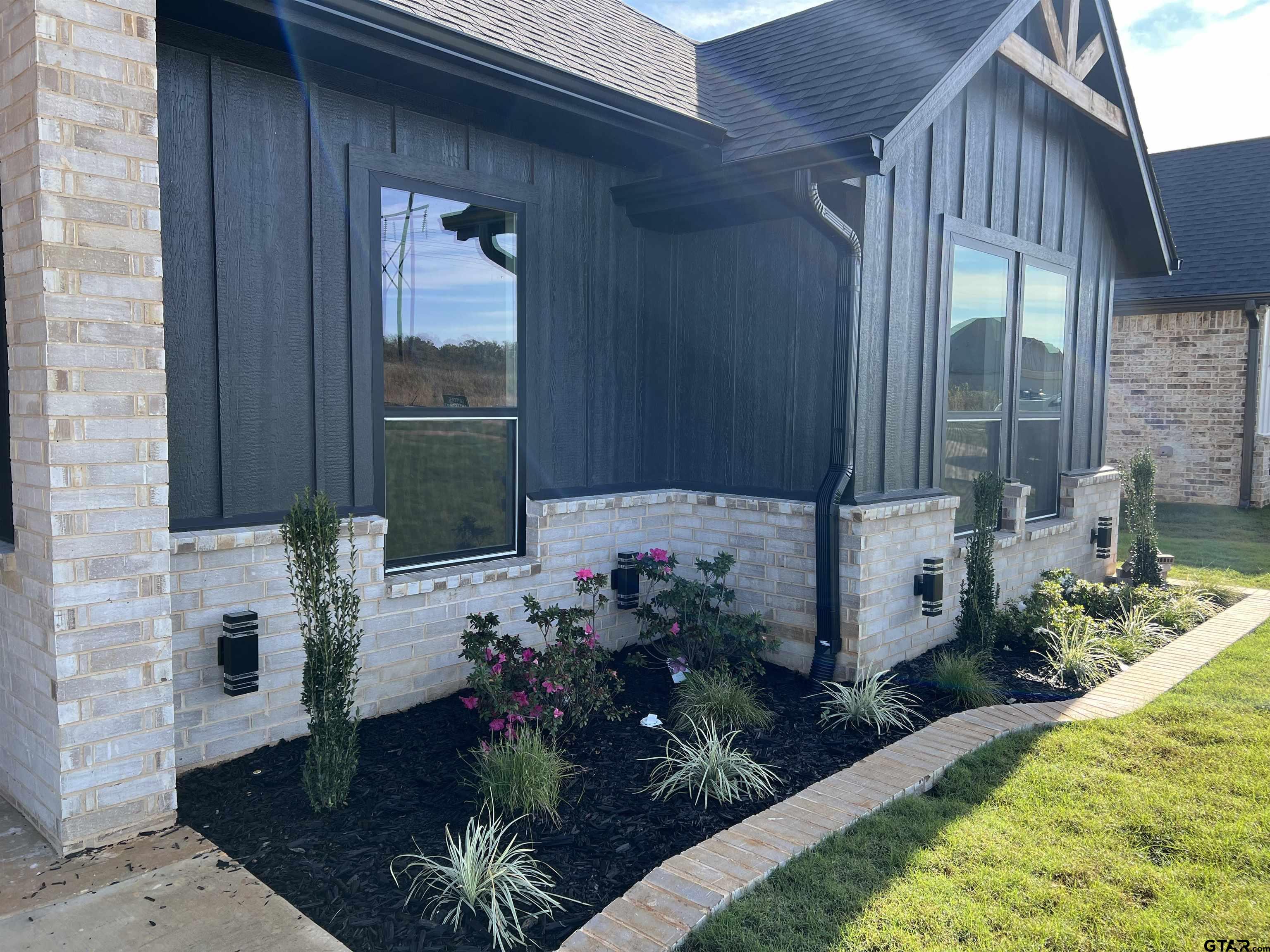 242 Sides Bullard, TX 75757 - Photo 3 of 41 a front view of a house