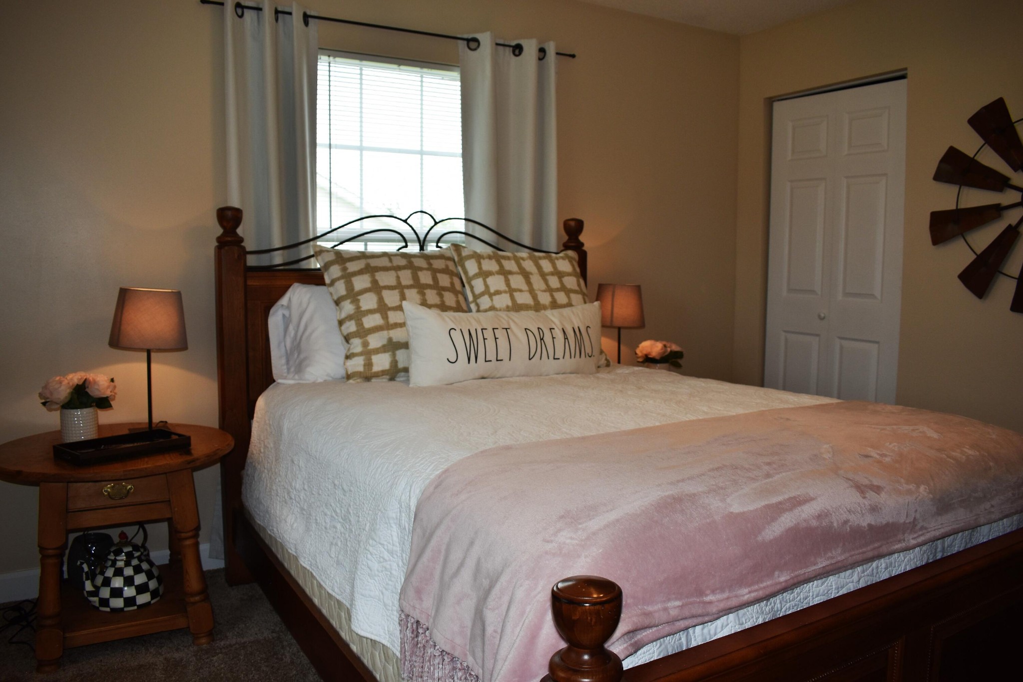 5124 Morganton Road Greenback, TN 37742 - Photo 19 of 23 a bedroom with a bed and a window
