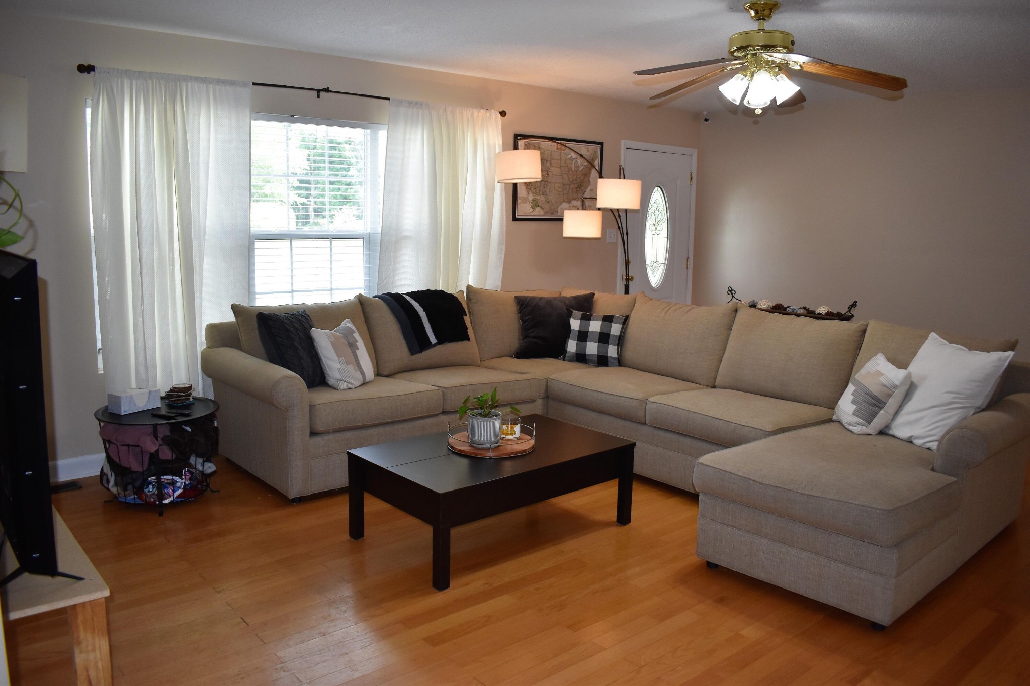 5124 Morganton Road Greenback, TN 37742 - Photo 10 of 23 a living room with furniture and a window