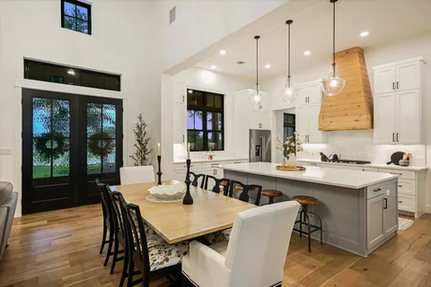 $1,125,000 | 11 Peace Pipe, Wimberley, TX 78676