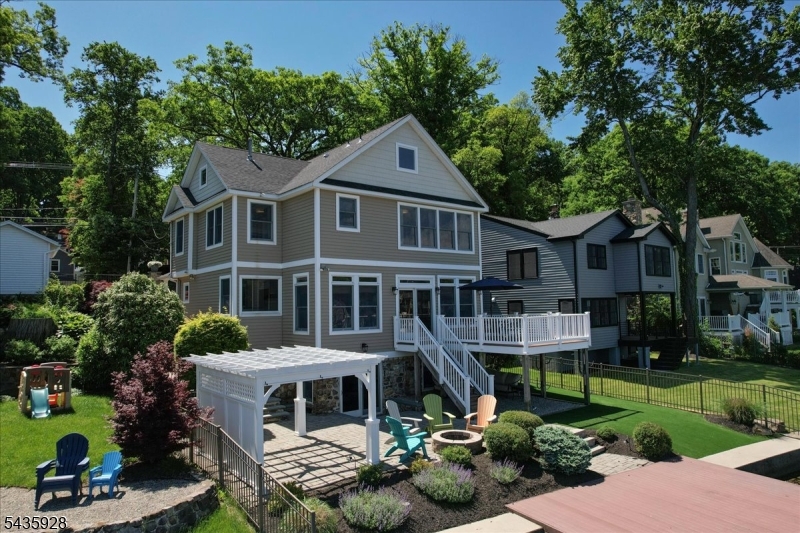 41 East Shore Road Denville, NJ 07834 - Photo 1 of 37