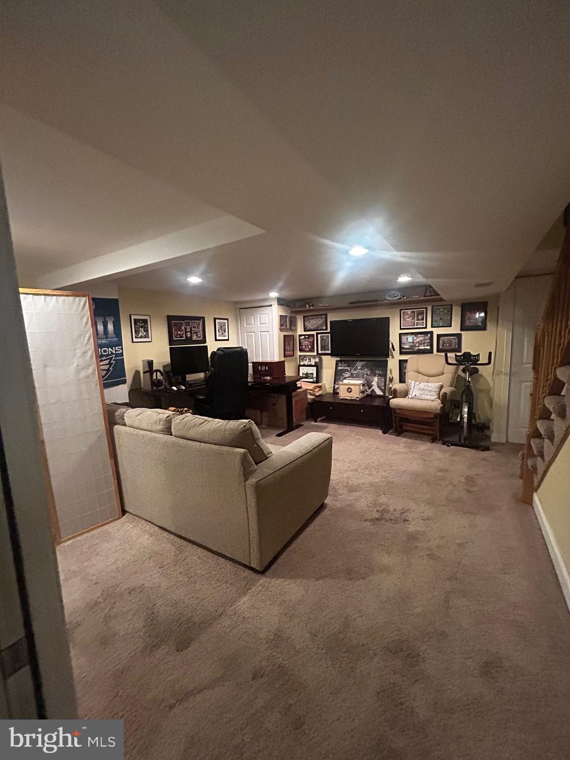 3456 Holyoke Road Philadelphia, PA 19114 - Photo 12 of 15 Gallery Image 12