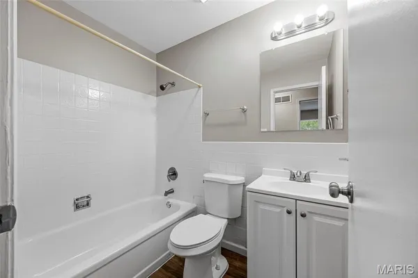 $164,900 | 12095 El Camara Drive, Florissant, MO 63033